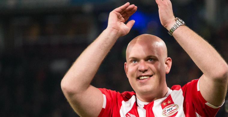 WK-winnaar Van Gerwen wacht belletje van PSV af: 'Zou leuk zijn als het gebeurt'