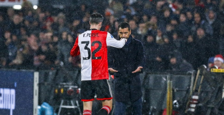 Van Persie: 'Gio ligt niet wakker van zo'n stukje, het hoort bij het circus'