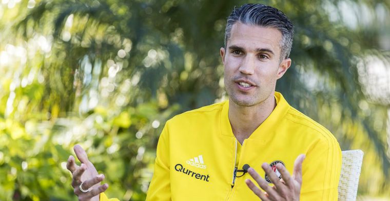 Van Persie: 'Ik kijk ernaar uit en zie er een beetje tegenop, maar het staat vast'