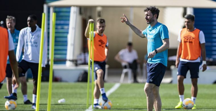 Van Bommel traint resultaatgericht: 'Ook als je niet goed voetbalt moet je winnen'