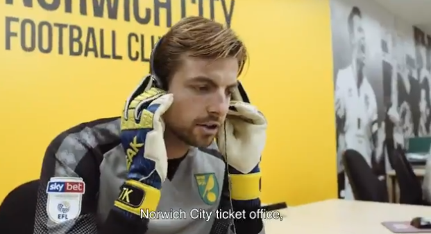 Grappend Norwich City zet Krul in op kantoor: How can I help you?