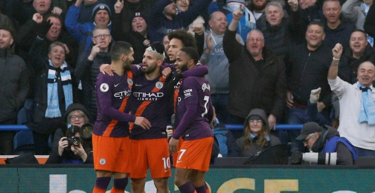 Oppermachtig Man City hijgt Liverpool weer in de nek na zege op Kongolo en Bacuna