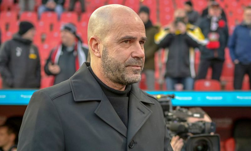 Bosz: 'Het is echt bizar, Kobe Bryant komt speciaal voor die ruimte hierheen' Afbeelding: Bosz: 'Het is echt bizar, Kobe Bryant komt speciaal voor die ruimte hierheen'