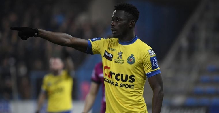‘KRC Genk gaat concurrentie aan met twee JPL-clubs voor Ampomah’