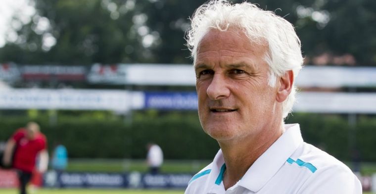 Rutten spreekt spelers toe in fitnesszaal: 'Ze zaten erbij als makke lammetjes'