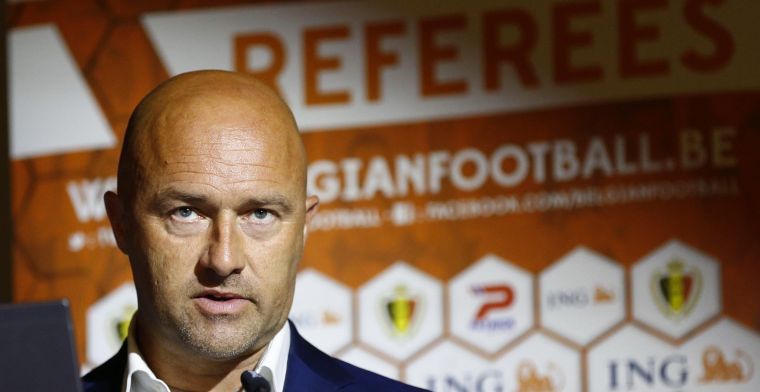 Anderlecht-fans keren zich tegen de VAR: 'Ridicuul, zuivere penalty!'