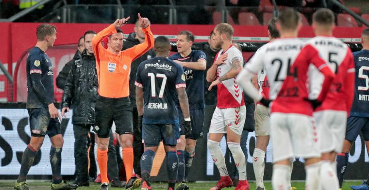 Van Boekel verdedigt beslissingen: 'Wiedemeijer is er al lang uit hè?'