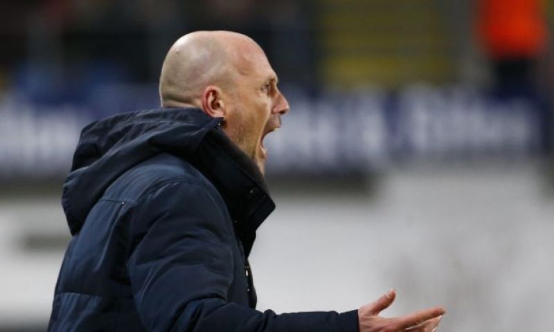 Onherkenbaar Racing Genk gaat in eigen huis zwaar onderuit tegen Slavia Praag