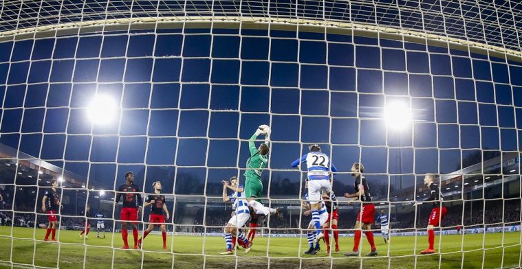 Harde kern ADO Den Haag dringt Vijverberg binnen en hangt kwetsend doek op