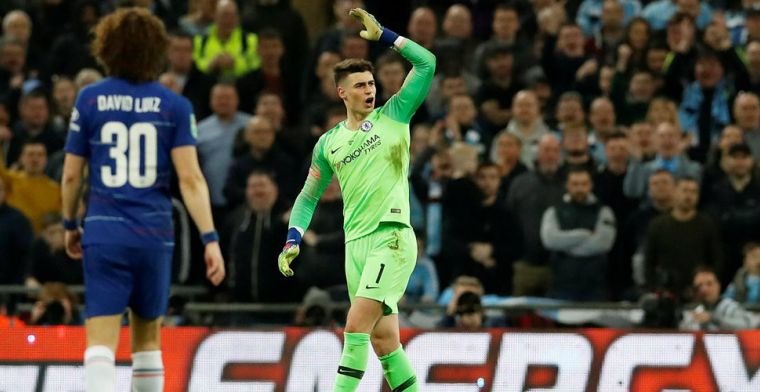 'Sarri verliest grip op Chelsea-kleedkamer: trio schaart zich achter Kepa'