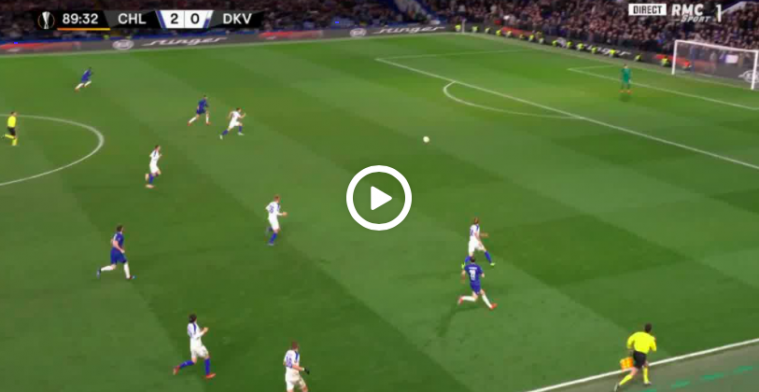 GOAL: Chelsea geeft voetballes, Londenaars steken in vijf passes het veld over