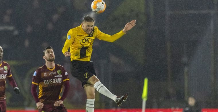 Van der Gaag stuurt ongeïnteresseerde verdediger van training in aanloop naar PSV