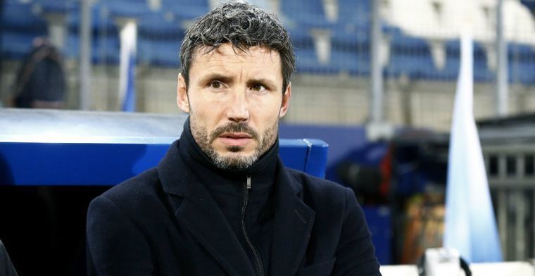 Van Bommel baalt van PSV-fans: 'Het publiek moet hem daarin steunen'