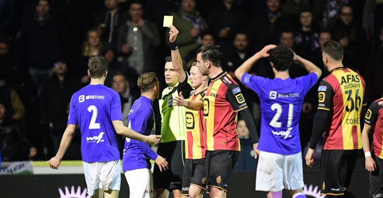 Van den Bergh afgevoerd naar ziekenhuis: Weet niets meer van rode kaart