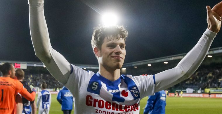 Voetbal International: Ajax richt vizier op Pierie, Scherpen-bod in de maak