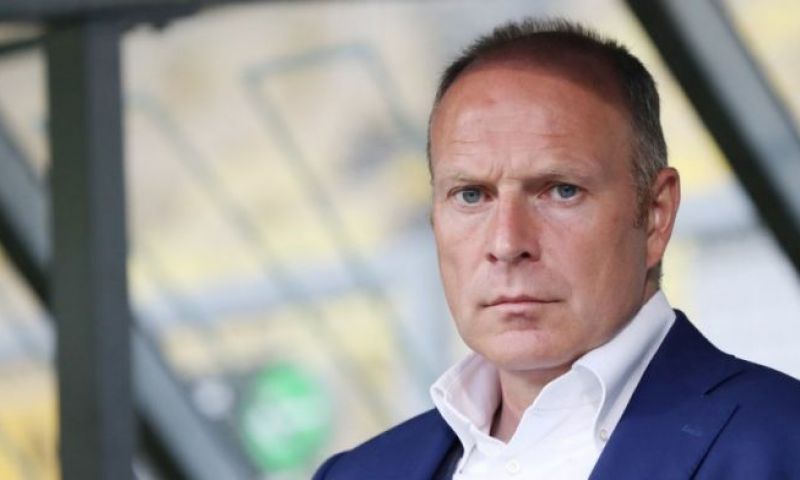 Molenaar woest op Jong Roda-trainer Van der Luer: 'Hij moet zijn bek houden' Afbeelding: Molenaar woest op Jong Roda-trainer Van der Luer: 'Hij moet zijn bek houden'