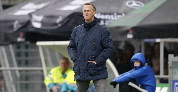 Van den Brom gepasseerd door topclubs: 'Zou hem eerder kiezen dan Stam'