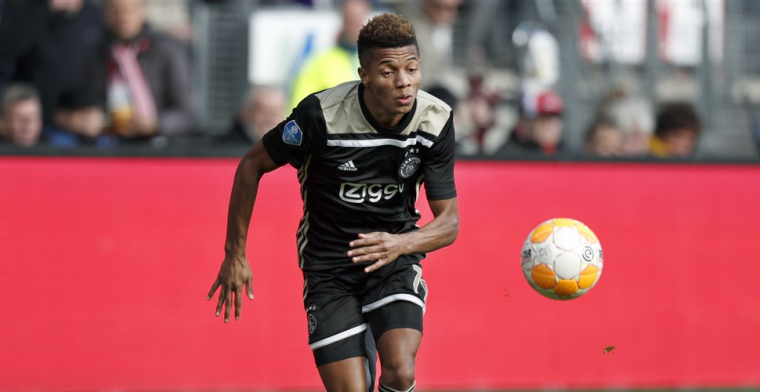Neres neemt het op voor ploeggenoten: 'Spelers van AZ kregen extra energie'