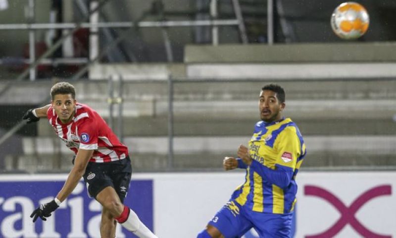 'PSV dreigt talentvolle middenvelder transfervrij kwijt te raken aan AS Roma' Afbeelding: 'PSV dreigt talentvolle middenvelder transfervrij kwijt te raken aan AS Roma'