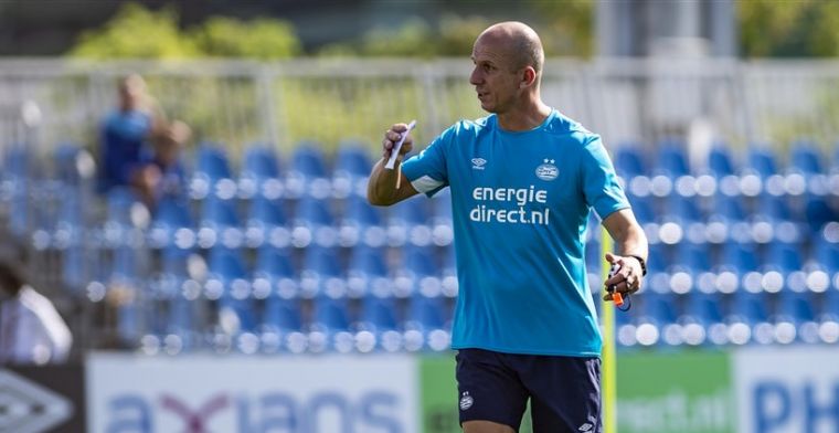PSV houdt rechterhand Van Bommel aan boord: Erg tevreden over zijn inbreng