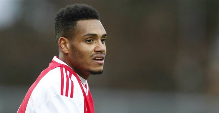 Ajax verliest oefenwedstrijd van oud-trainer Bosz: Labyad geblesseerd naar de kant