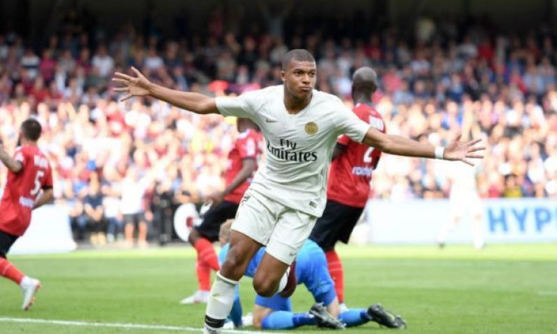 'Real en PSG openen onderhandelingen over transfer Mbappé voor 280 miljoen' Afbeelding: 'Real en PSG openen onderhandelingen over transfer Mbappé voor 280 miljoen'