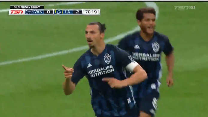 Zlatan gaat als de bliksem: assist en doelpunt voor winnend LA Galaxy
