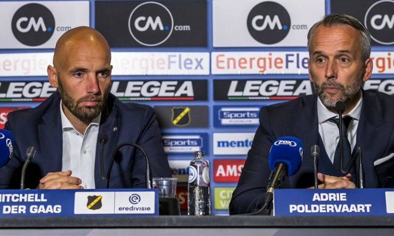 26 trainers vervangen in vijf jaar: NAC en Excelsior lijken te laat met wissels Afbeelding: 26 trainers vervangen in vijf jaar: NAC en Excelsior lijken te laat met wissels