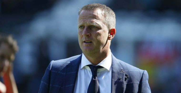 LIVE-discussie: Van den Brom maakt dreigement nog niet waar; Immers spits ADO