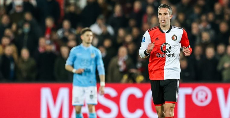 Van Persie baalt van actie Clasie: 'Dat is niet goed, je moet gewoon tempo maken'