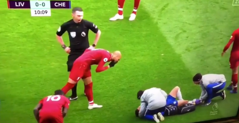Goor, Fabinho snuit zijn neus richting Hazard voor de ogen van de scheidsrechter