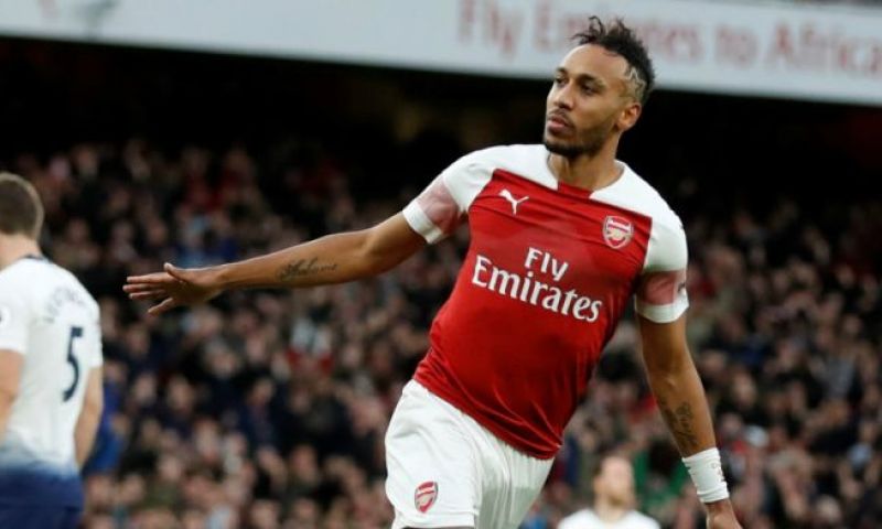 Grabbelende Watford-goalie geeft Arsenal cadeautje, Castagne kan niet winnen Afbeelding: Grabbelende Watford-goalie geeft Arsenal cadeautje, Castagne kan niet winnen