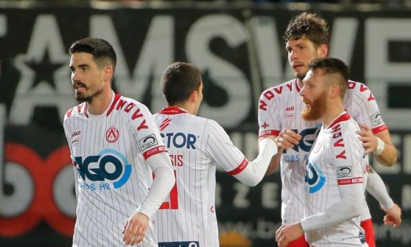 'Club Brugge, Standard en Anderlecht horen prijskaart van zeven miljoen euro' Afbeelding: 'Club Brugge, Standard en Anderlecht horen prijskaart van zeven miljoen euro'