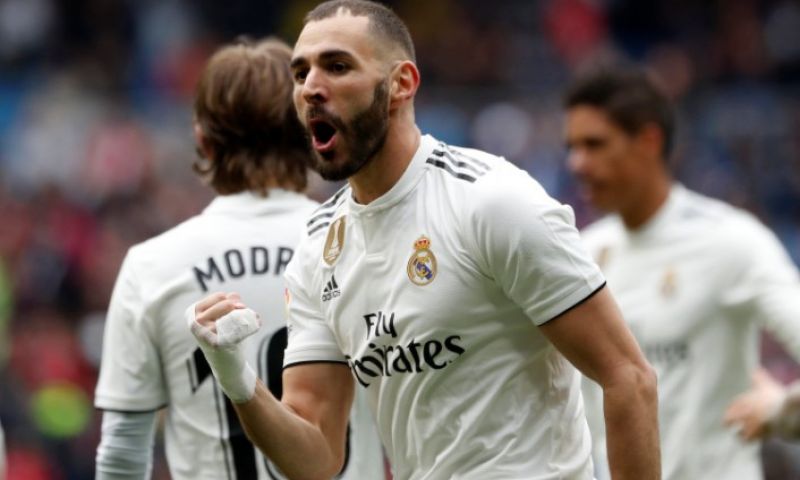 Benzema maakt zich onsterfelijk met hattrick bij winnend Real Madrid Afbeelding: Benzema maakt zich onsterfelijk met hattrick bij winnend Real Madrid