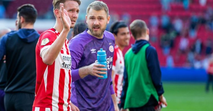 Cynische PSV-supporters in Eindhoven: 'Weet 100% zeker dat het klein groepje is'