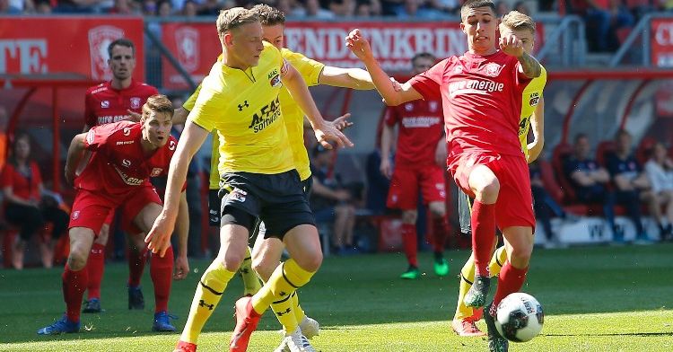 'Als FC Twente promoveert, degraderen ze ook weer meteen. Wat slecht zeg'