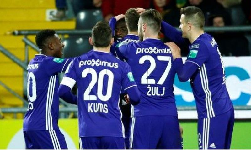 'PSV ziet Anderlecht-talent uitblinken in Amsterdam en toont interesse' Afbeelding: 'PSV ziet Anderlecht-talent uitblinken in Amsterdam en toont interesse'