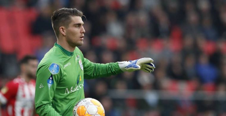 'Doelman Van der Hart stapt komend weekend op vliegtuig naar Polen'
