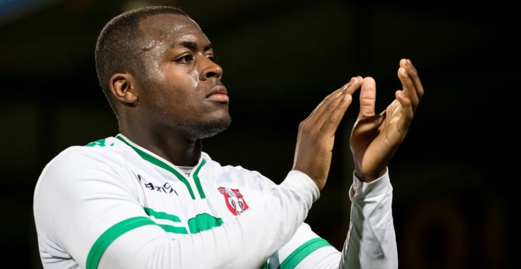Gravenberch zoekt zonder zaakwaarnemer naar nieuwe club: 'Eredivisie kan ik aan'