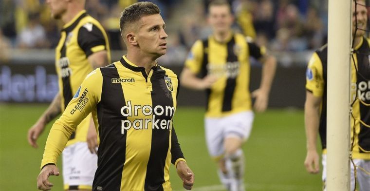 'Linssen, Karavaev, Serero, Büttner, Foor en 11 anderen richting Vitesse-uitgang'