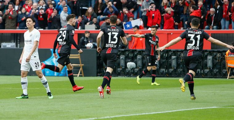 Bosz klimt van plek 8 naar 5 na 36 waanzinnige minuten in Leverkusen