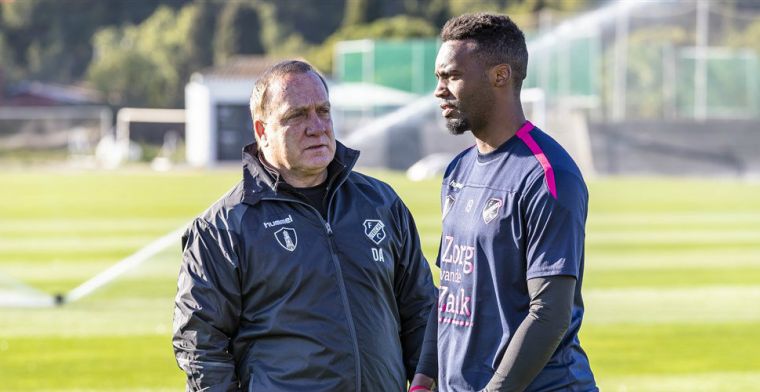 Advocaat ergert zich: Als je twee dagen niet traint, hoef je niet te komen