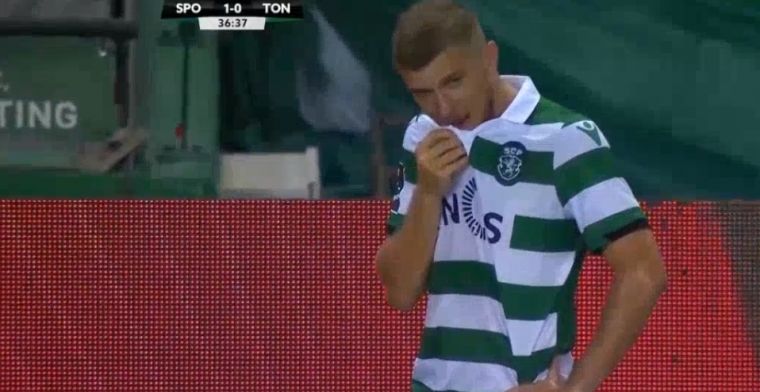 Back Sporting deelt uit het niets uit en pakt volslagen belachelijke rode kaart