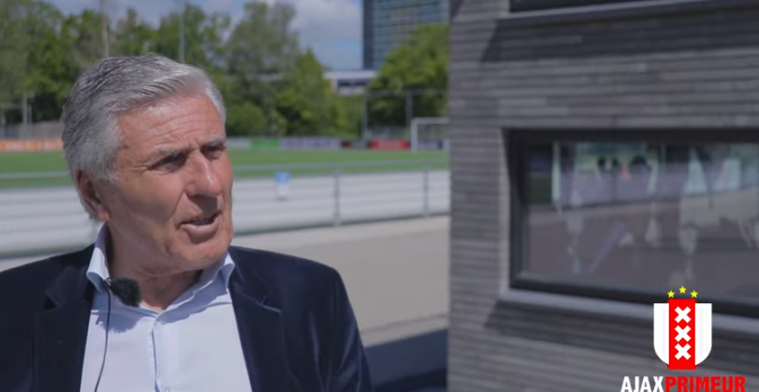 Champagne voor Swart: Echt tevreden als Ajax er vier maakt bij De Graafschap