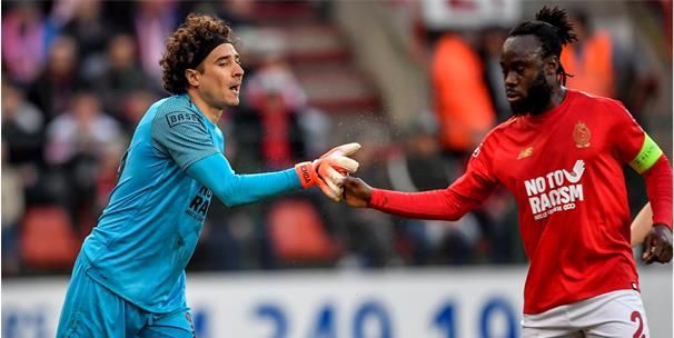 Ochoa kondigt vertrek aan bij Standard: Mijn laatste wedstrijd