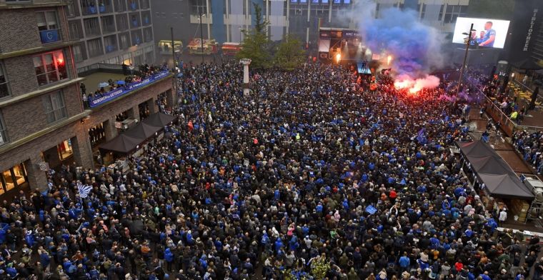 Genkse kampioenen onthaald als helden, Genk gaat dolle nacht in