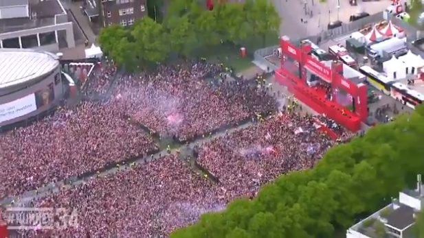 Manchester City uitgelachen, feestend Ajax gaat viral: 'Spot the club with a soul'