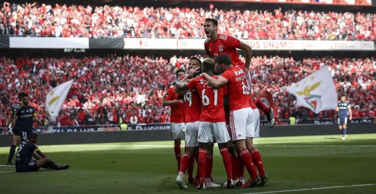 Benfica houdt zenuwen in bedwang en wordt op slotdag kampioen van Portugal