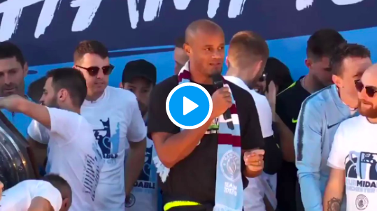 HELD! Kompany neemt afscheid van Manchester City met mic drop: 'I'm out'