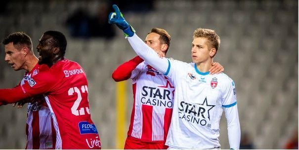 Moeskroen bevestigt: Er is interesse van Standard, Club Brugge en Antwerp